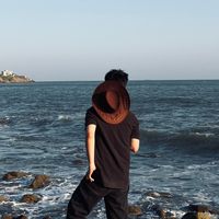 Sông có khúc Người có lúc