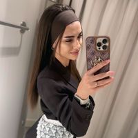 _.kornellia._
