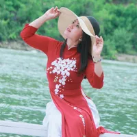 ကမ်းစပ်နဲ့ရေ