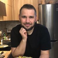 garik_zharit
