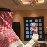 عيني بعينك.
