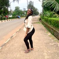lifeaccordingtohollypee