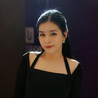 ပြန်တွေးကြည့် piano