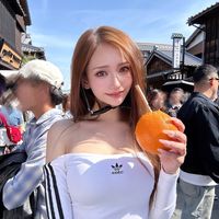 reina__017s