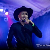 dany_molina_cantante