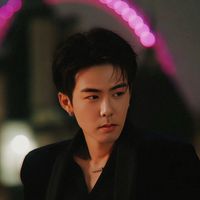 有个傻子还爱着你