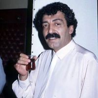 beyazelbiseli