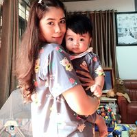 riri_and_mommy