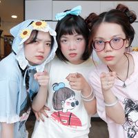 nhạc nền - 3 Bà Bán Lợn Con