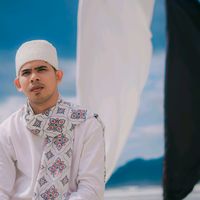 suara asli - Husni Al Muna
