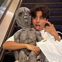 005 X Marca Registrada