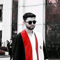 Çiçeklerde bir telaş var