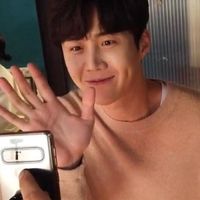 자격 지심
