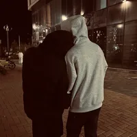 посмотрел в её глаза