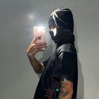 nhạc nền - Nam đang skate