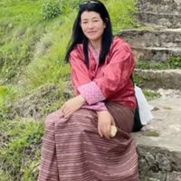 ugyenseldon049