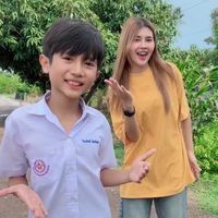 เสียงต้นฉบับ - น้องพีแม่ผึ้ง9898