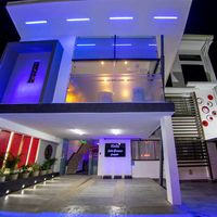 hoteldeluxesolobueno