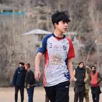 zeeshan_khan150