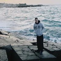 يعيني عليك