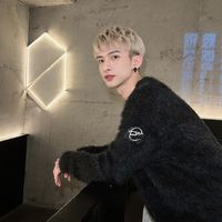 hung_____yi___