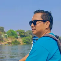 ညို့မျက်ဝန်း