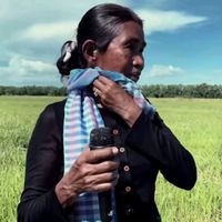 សំឡេងដើម - អ្នកម្តាយ ហុិន ទ្រី