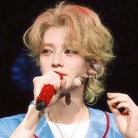 nhạc nền - LuHan • 鹿晗 Station