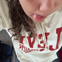 lily_mag_her