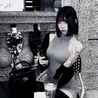 y.j.i.a._