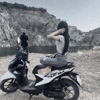 p056877