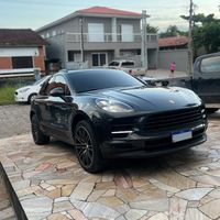 cabrera_garage