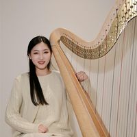evelyn_sydney_harpist