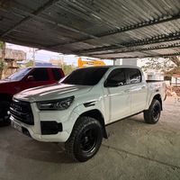 hiluxwhitey