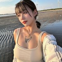 我的淫蕩這麼多人用喔 嚇到