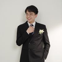 nhạc nền - Anh bạn bốn mắt