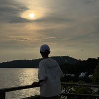 គ្រប់គ្នាថាខ្ញុំ