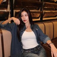 nhạc nền - Karina coser . Love