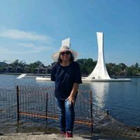 ernisimangunsong.bags