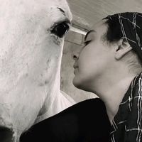 saramaymoni_0559719360