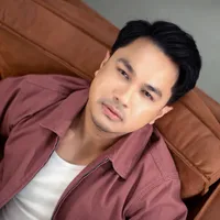 DIHUKUM RINDU YOGIE NANDES