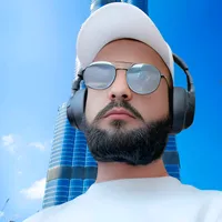 انا مؤمن أن القادم