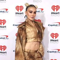 suara asli - AGNEZ MO HEADQUARTERS