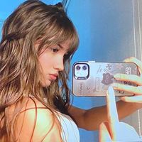 user052810998