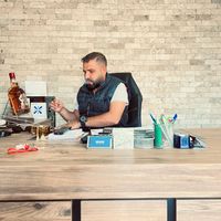 Yıldız Tilbe iki kadın bir adam