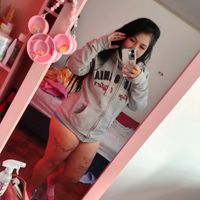 adrianitha2412