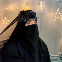 elma_khan_