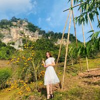 nhạc nền - Hoàng muôn
