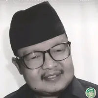 यो बाटोमा कति काँडा कति फूल टिपी हिडें.........