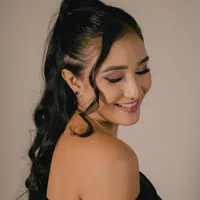 Hath Pethi Mal by Iman Fernando